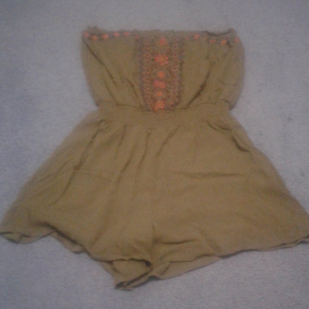 Green romper